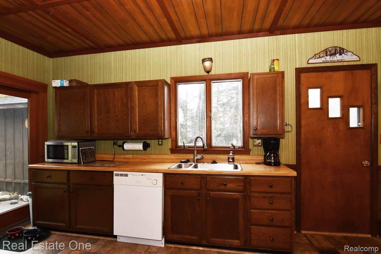 4355 Wood Road Lincoln, MI 48742 - Photo 16 of 32 DSC_0074.jpg
