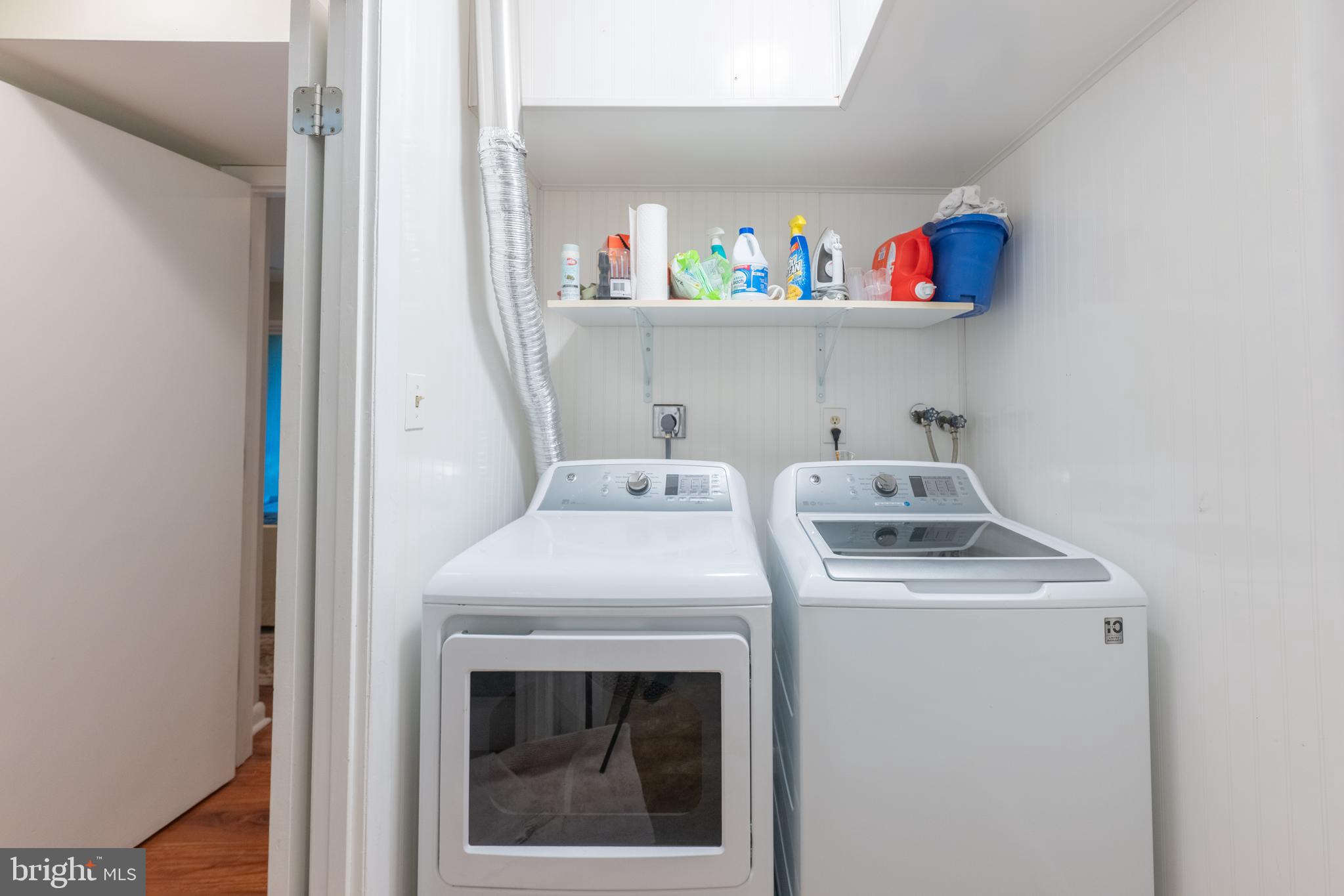 11917 Barrel Cooper Court Reston, VA 20191 - Photo 51 of 59 a utility room with dryer and washer