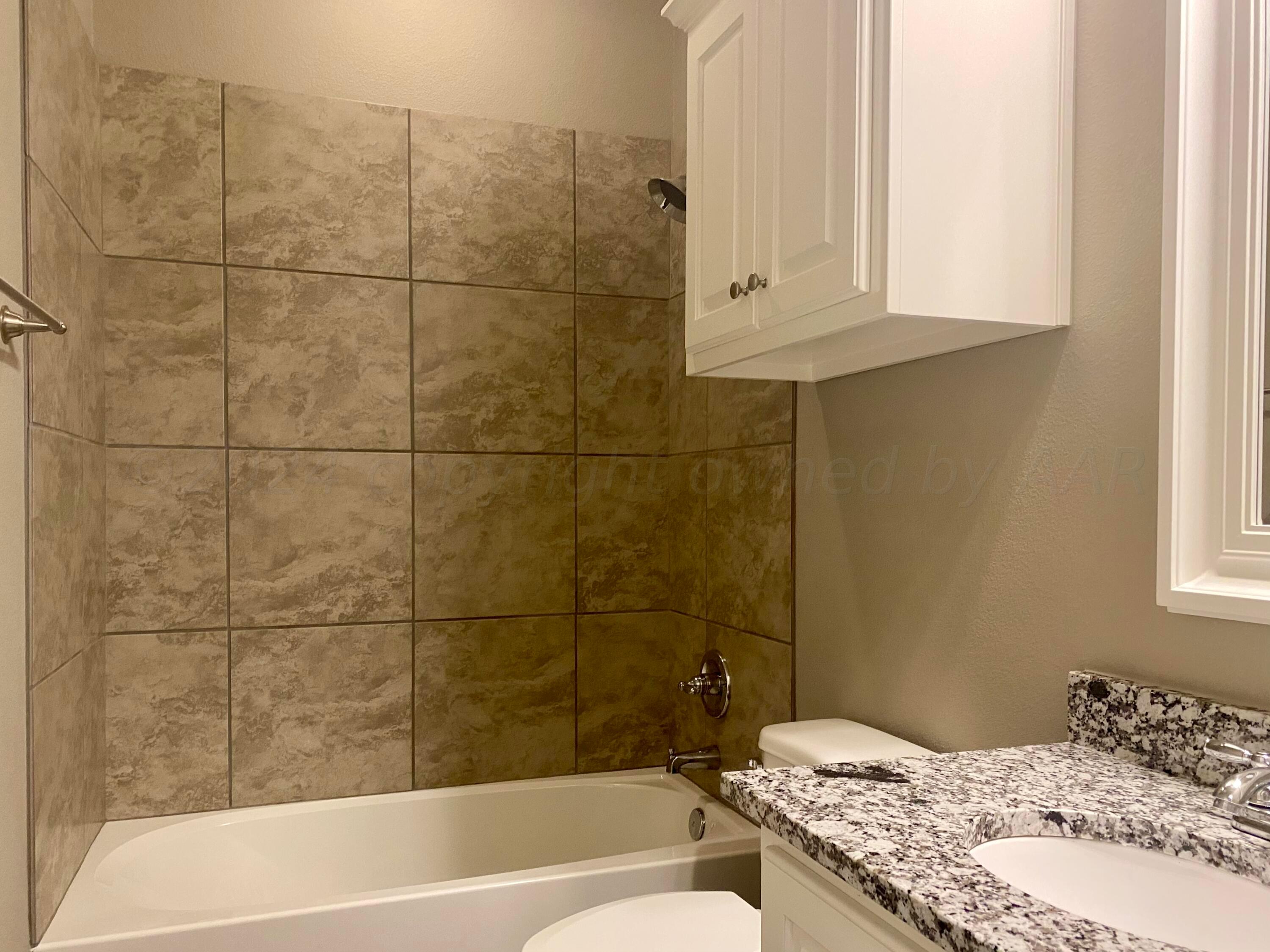 9608 Sydney Drive Amarillo, TX 79119 - Photo 16 of 22 Hallway Bath-2