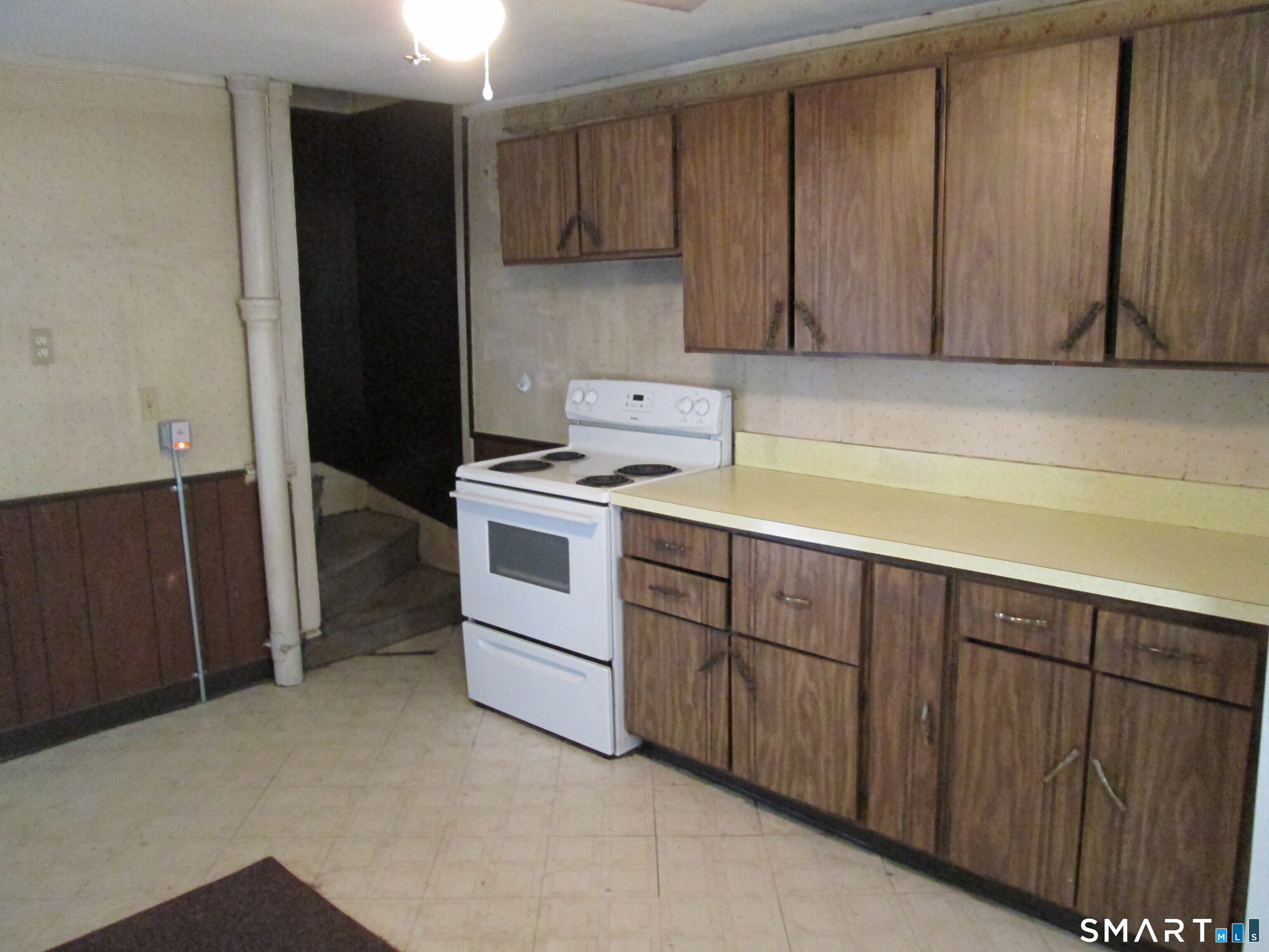 124 Spring Street Naugatuck, CT 06770 - Photo 6 of 19