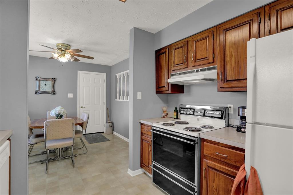 9236 Brookville Road Indianapolis, IN 46239 - Photo 9 of 28 Gallery Image 9
