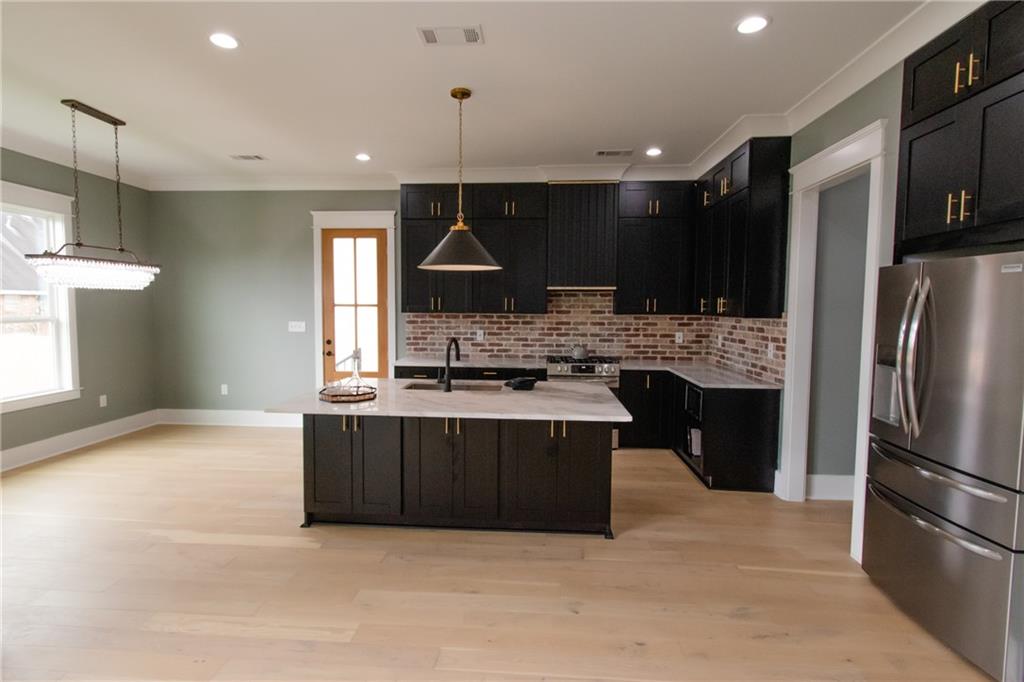 8404 Benjamin Street Chalmette, LA 70043 - Photo 8 of 34