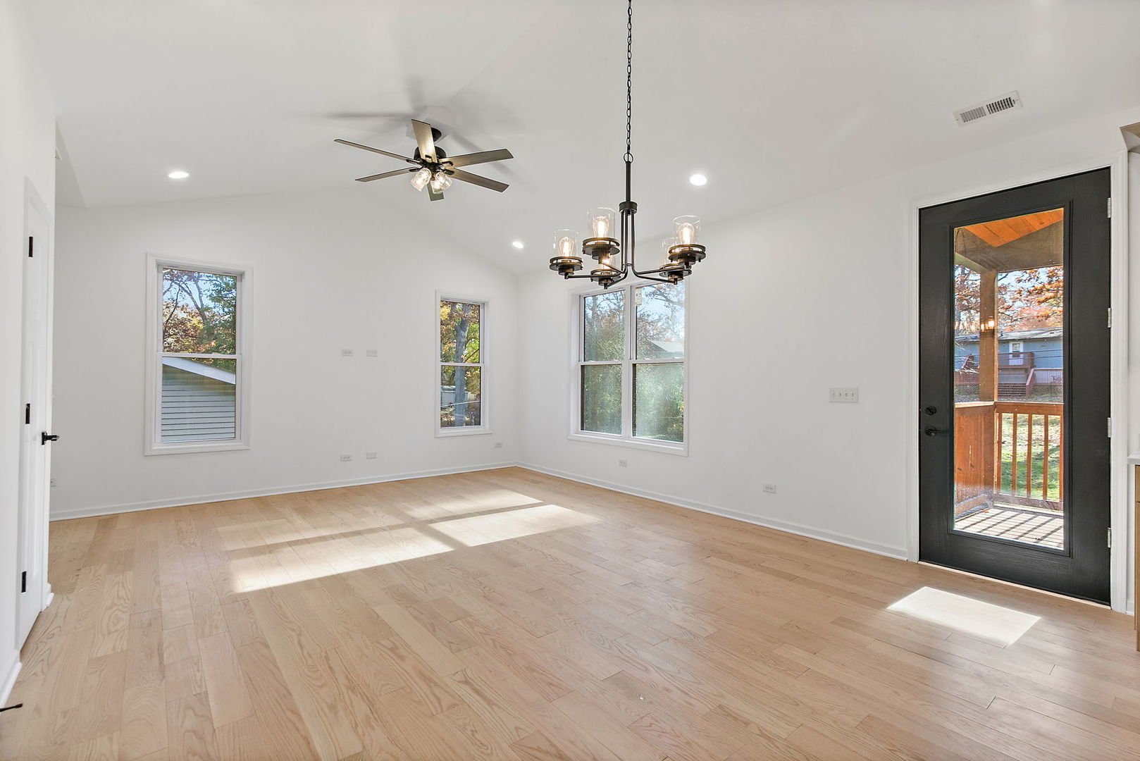 8611 Dorr Road Wonder Lake, IL 60097 - Photo 7 of 41