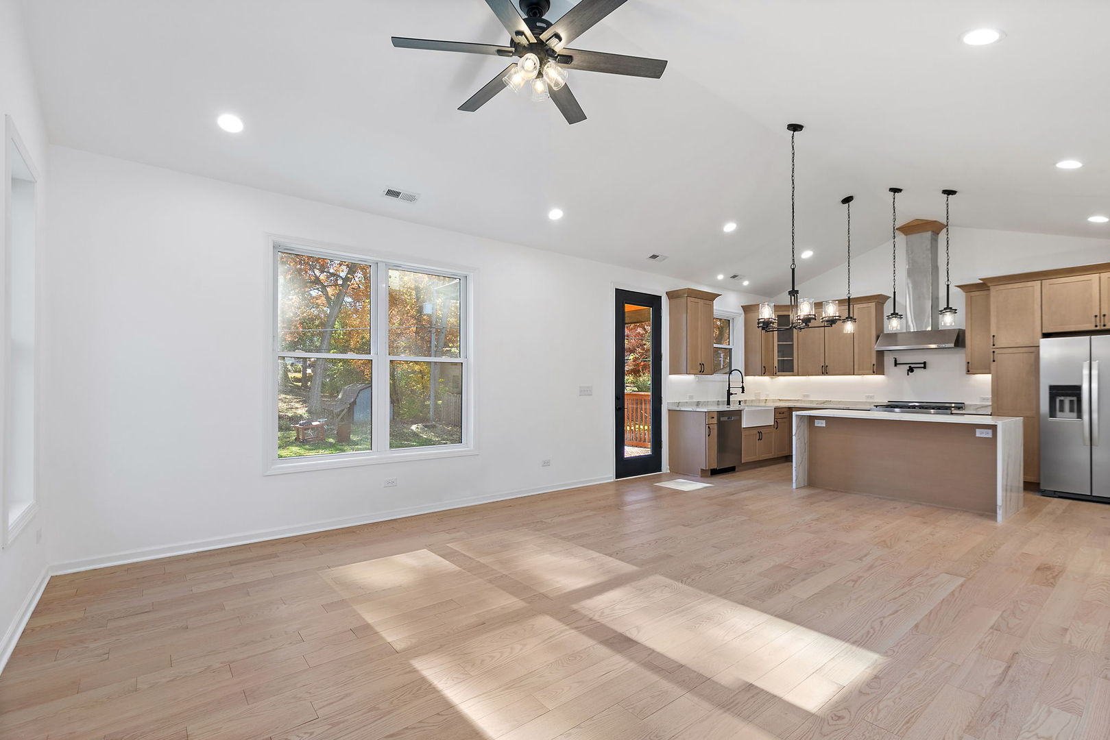 8611 Dorr Road Wonder Lake, IL 60097 - Photo 8 of 41