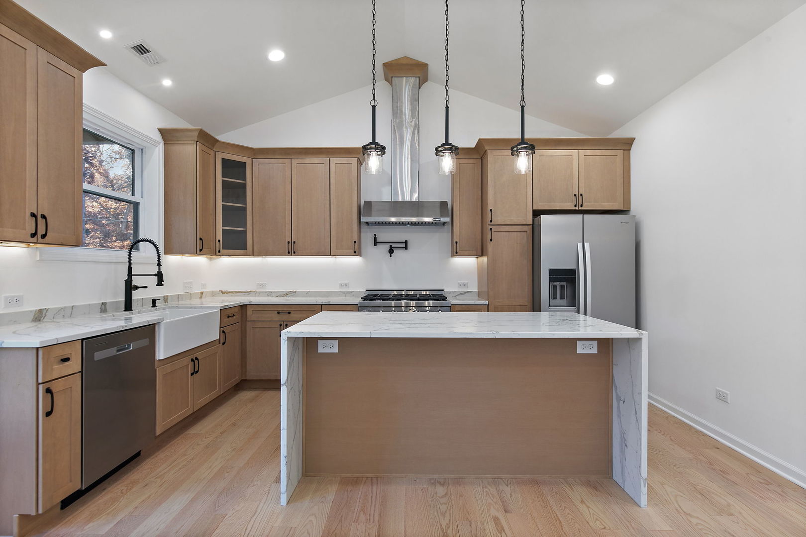 8611 Dorr Road Wonder Lake, IL 60097 - Photo 10 of 41