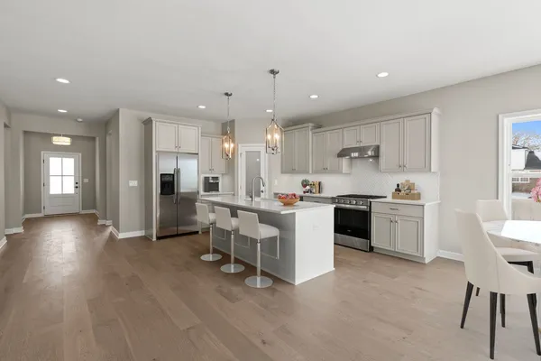 $699,990 | 16551 Kayla Drive, Lemont, IL 60439