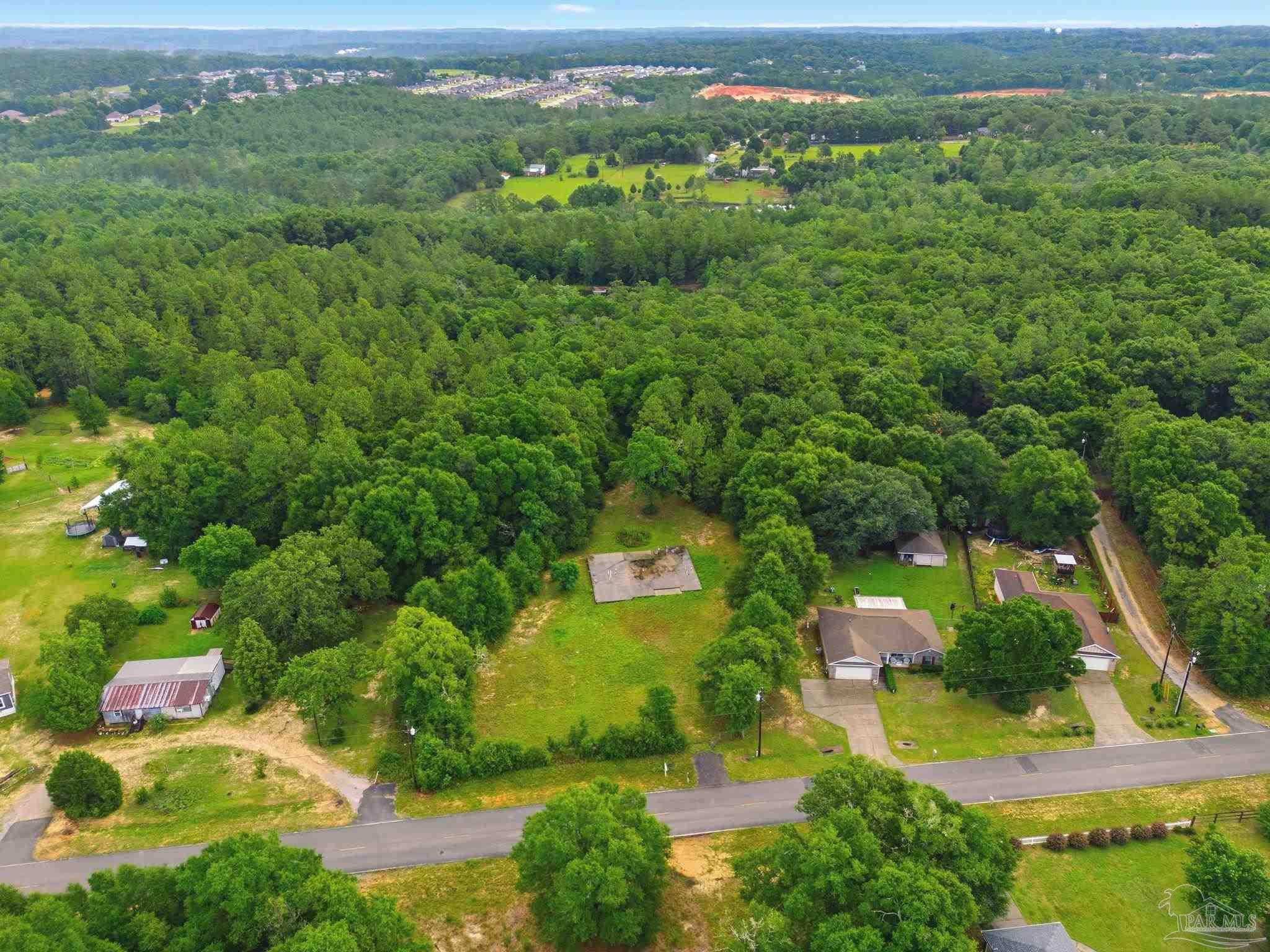 5985 Staff Road Crestview, FL 32536 - Photo 3 of 18