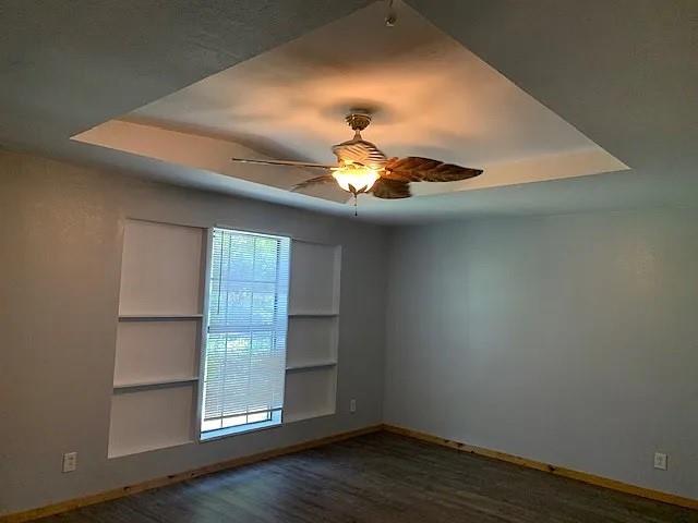N/a N/a S Cr Road North Anna, TX 75409 - Photo 4 of 13 a view of empty room with wooden floor