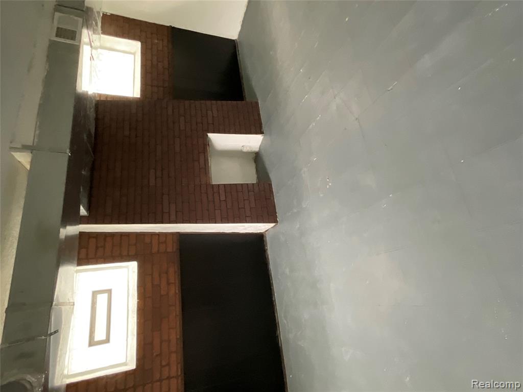 15763 Ashton Road Detroit, MI 48223 - Photo 39 of 43