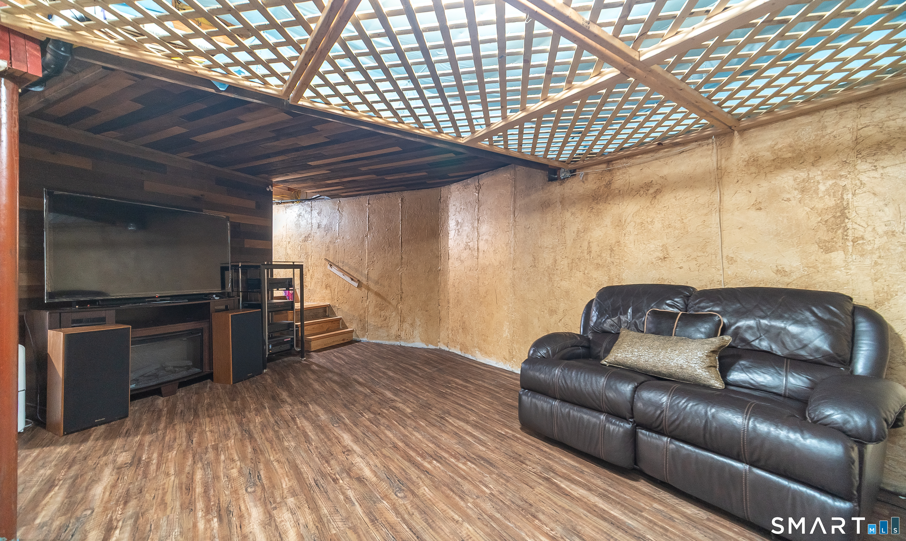 186 Greenbriar Road Meriden, CT 06450 - Photo 32 of 38 Gallery Image 32