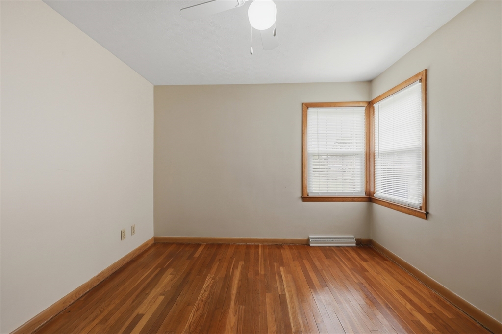 20 Elaine Street Webster, MA 01570 - Photo 10 of 24