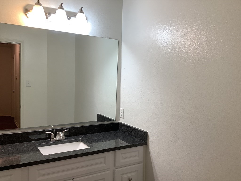 16977 Scenic Knoll Conroe, TX 77385 - Photo 22 of 33