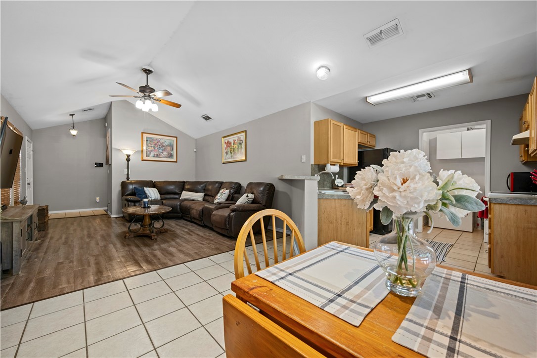 2625 Henrietta Place Ingleside, TX 78362 - Photo 11 of 28 Perfect for entertaining