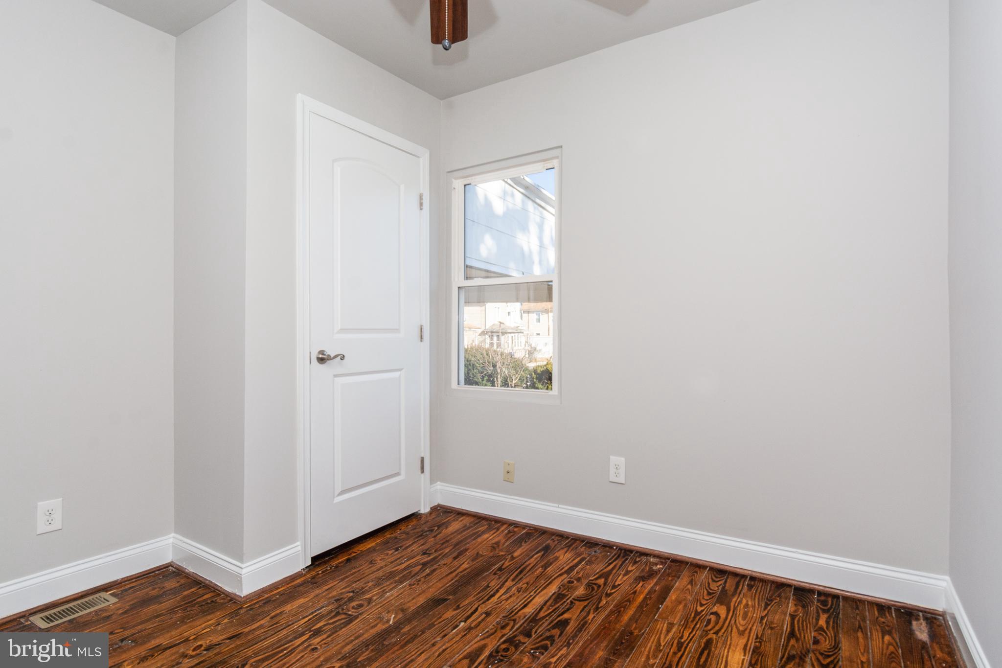 117 Avon Beach Road Baltimore, MD 21222 - Photo 11 of 41 Gallery Image 11
