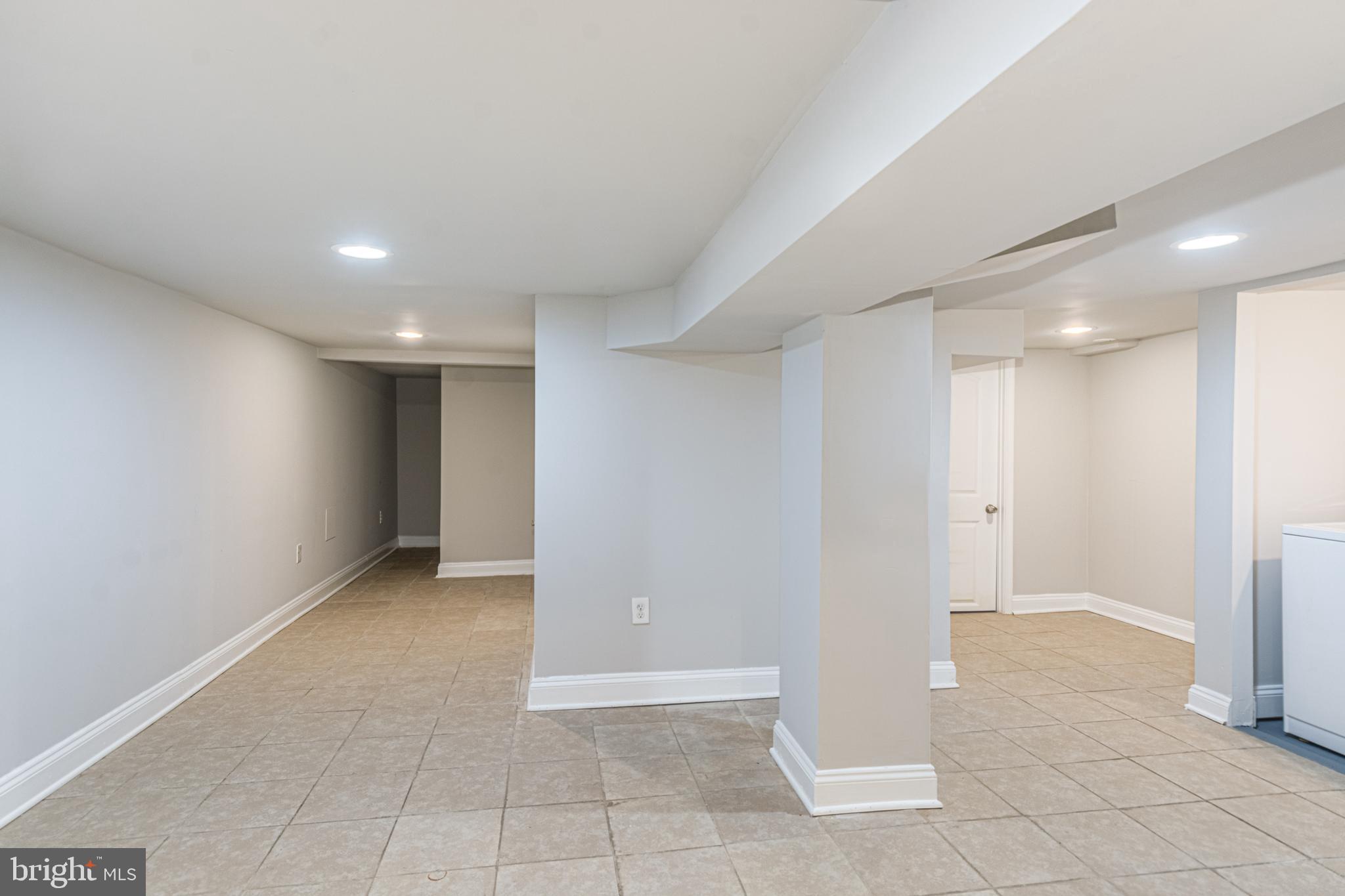 117 Avon Beach Road Baltimore, MD 21222 - Photo 24 of 41 Gallery Image 24