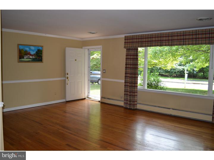 4 Dolington Road Yardley, PA 19067 - Photo 3 of 13 Gallery Image 3