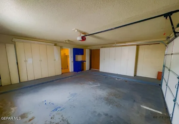 $424,950 | 304 Rio Estancia Drive, El Paso, TX 79932