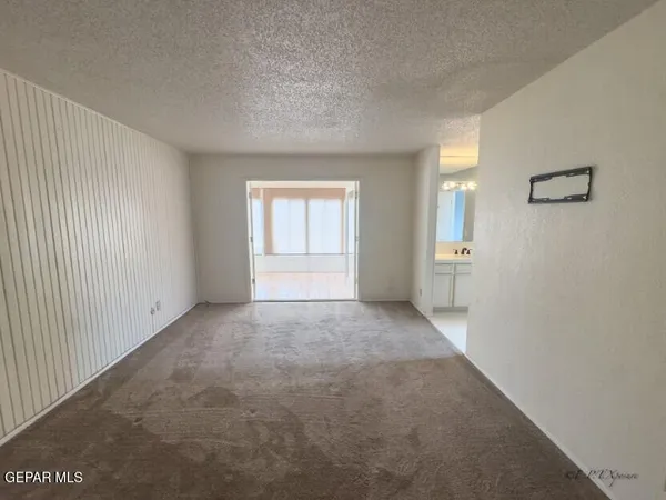 $424,950 | 304 Rio Estancia Drive, El Paso, TX 79932