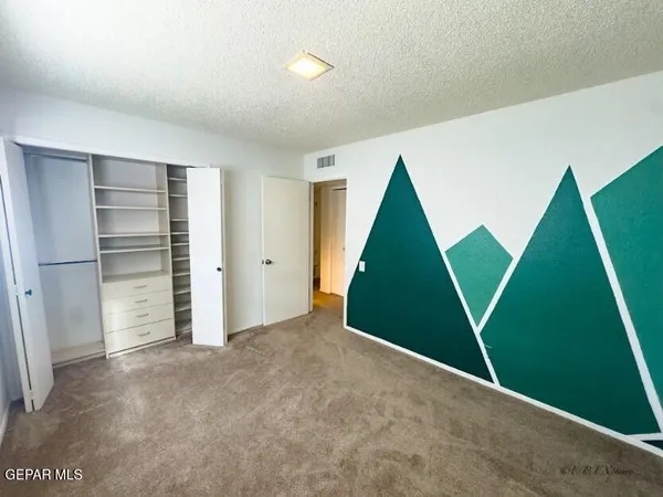 $424,950 | 304 Rio Estancia Drive, El Paso, TX 79932