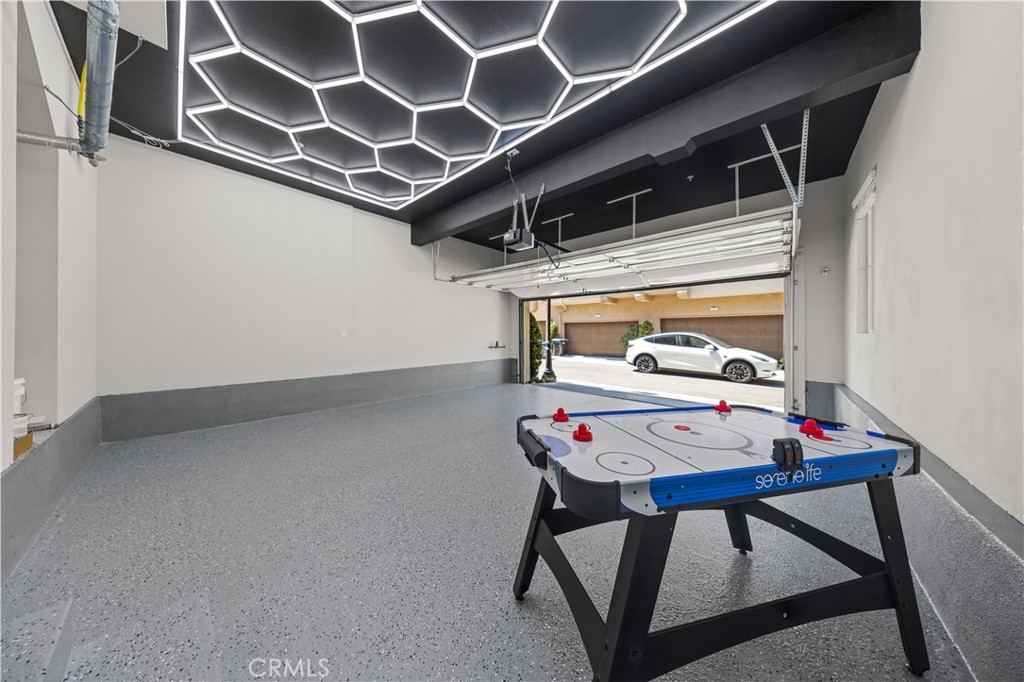 332 Quail Ridge Irvine, CA 92603 - Photo 17 of 25 a view of an outdoor space with table and chairs