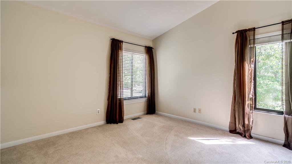 105 Ridgeport Road Lake Wylie, SC 29710 - Photo 29 of 40 Gallery Image 29
