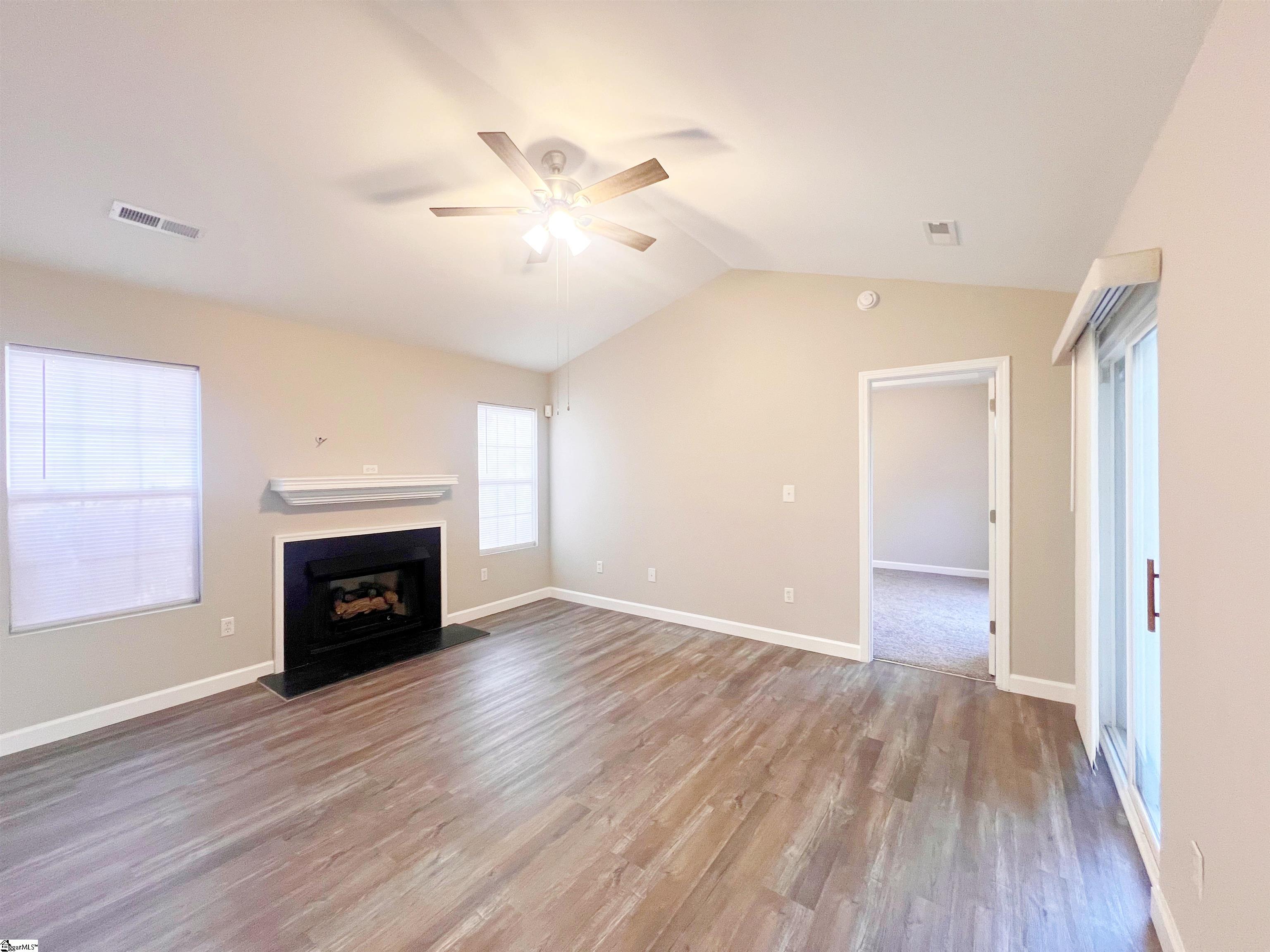 7 Bailess Court Greer, SC 29650 - Photo 2 of 19