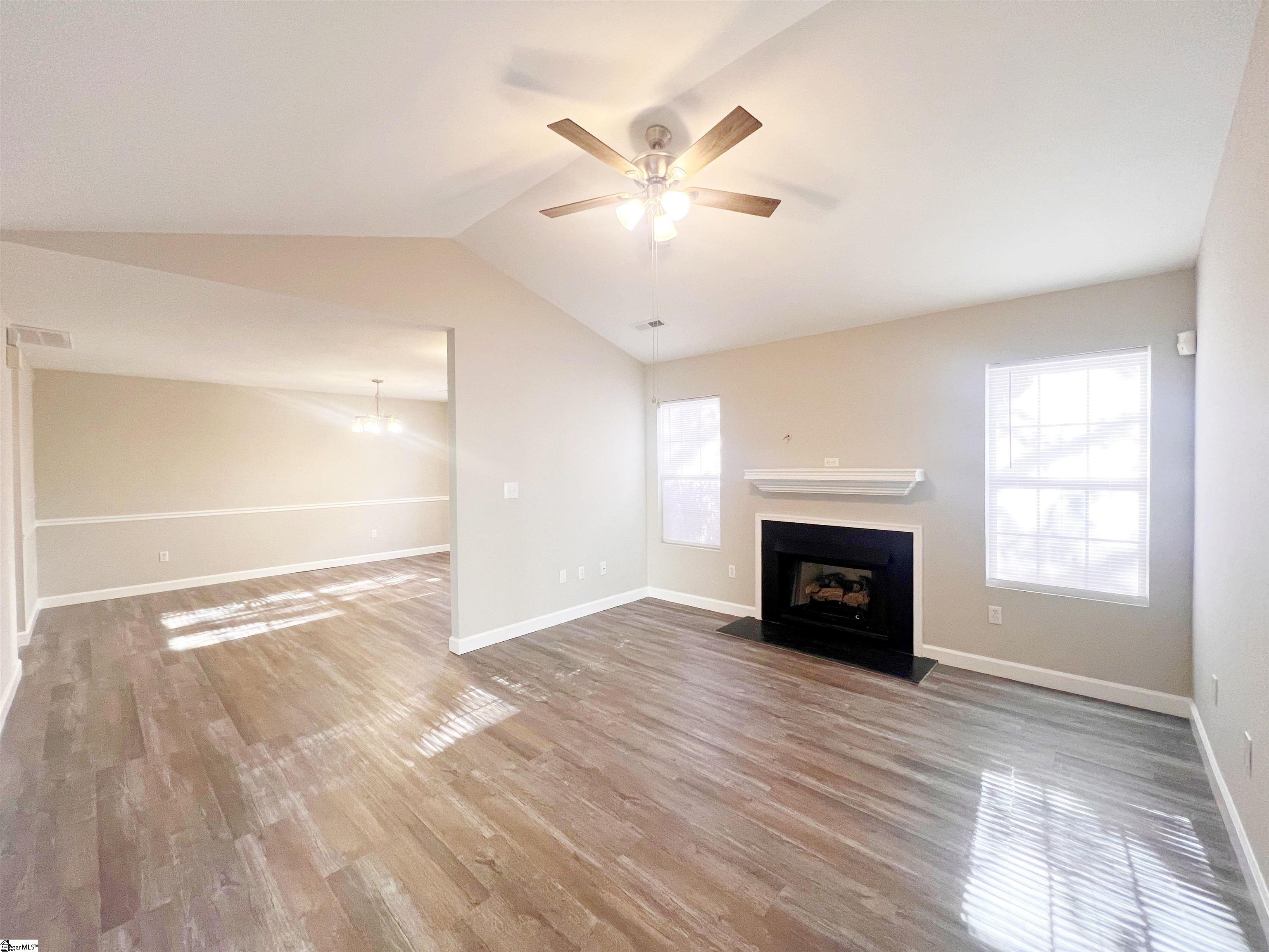 7 Bailess Court Greer, SC 29650 - Photo 3 of 19