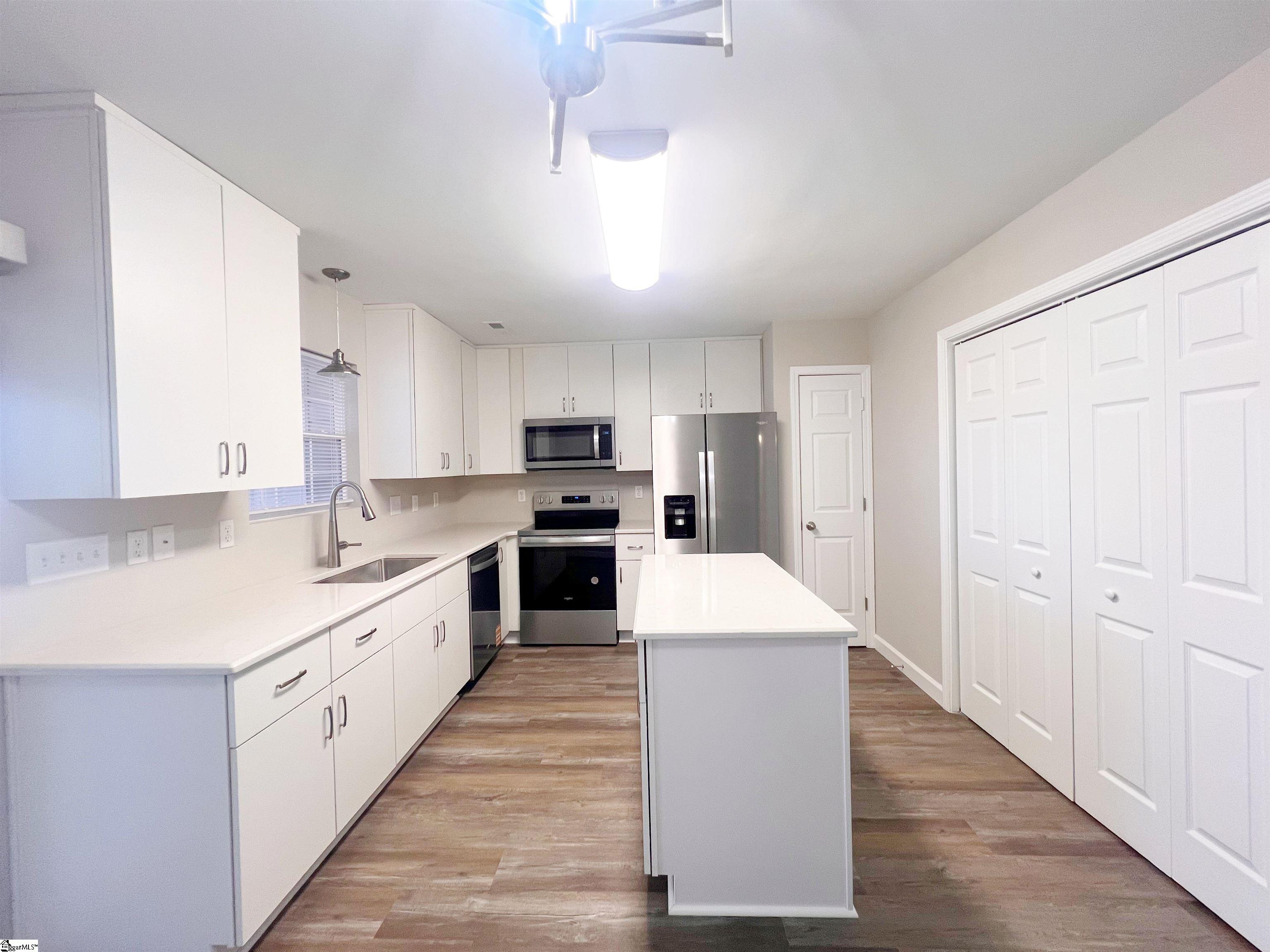 7 Bailess Court Greer, SC 29650 - Photo 7 of 19