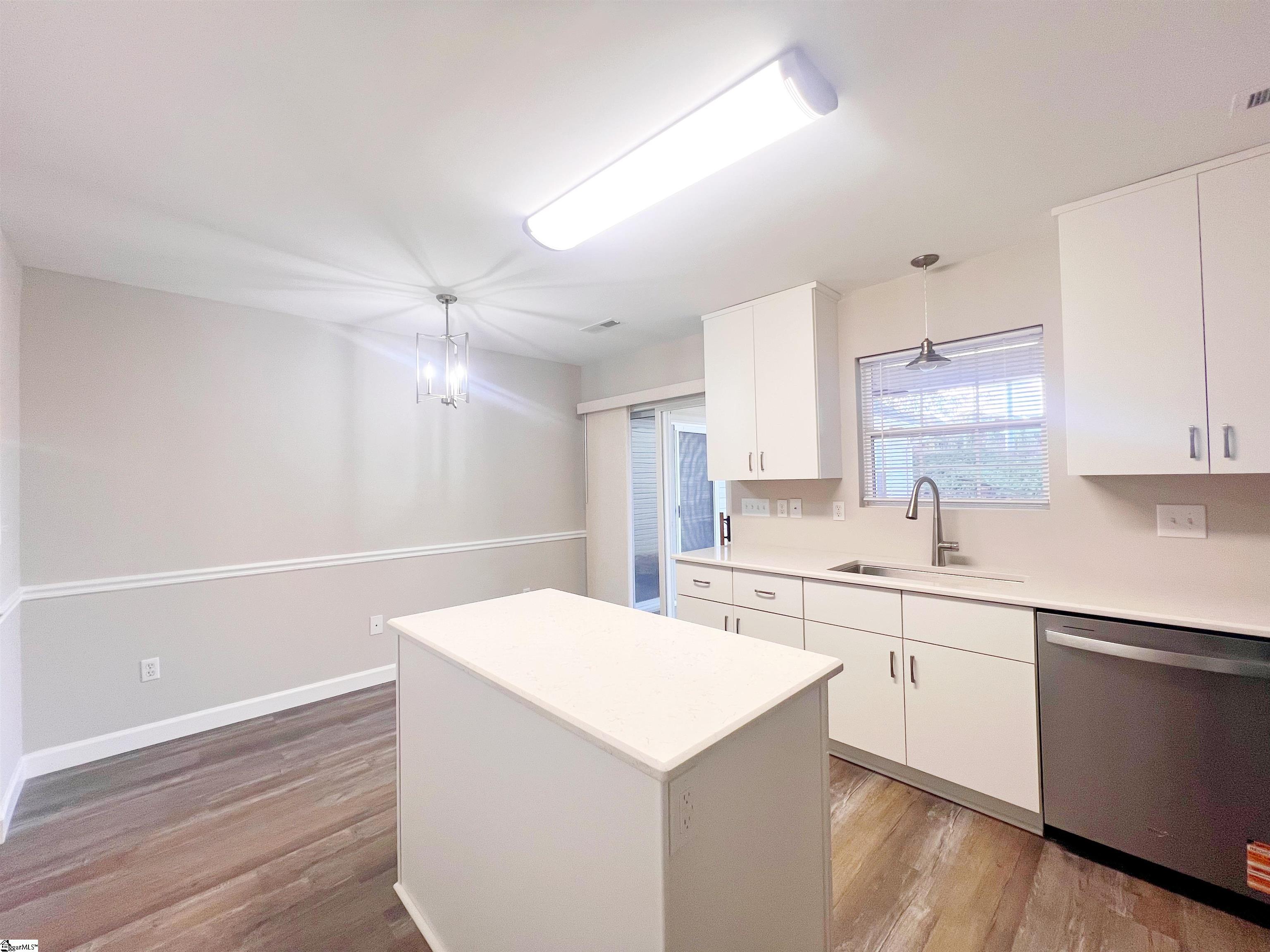 7 Bailess Court Greer, SC 29650 - Photo 8 of 19