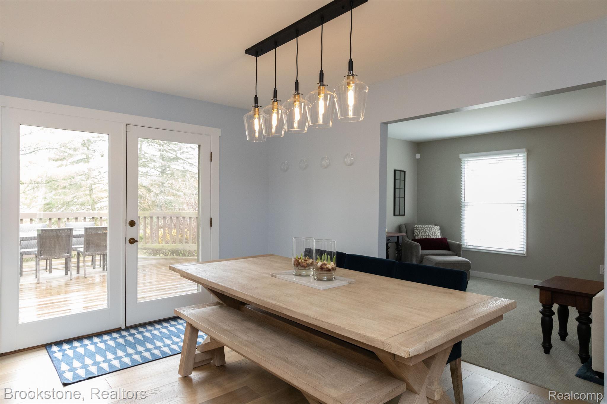1300 Tiverton Trail Drive Rochester, MI 48306 - Photo 20 of 35 Casual dining seats many