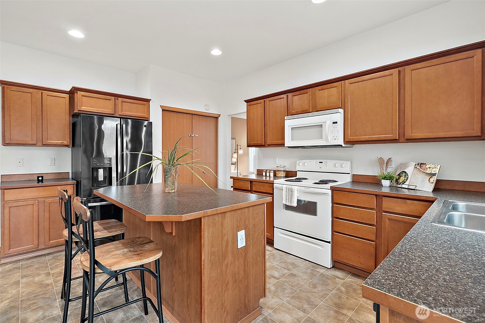 1208 Sigafoos Avenue Northwest Orting, WA 98360 - Photo 11 of 37