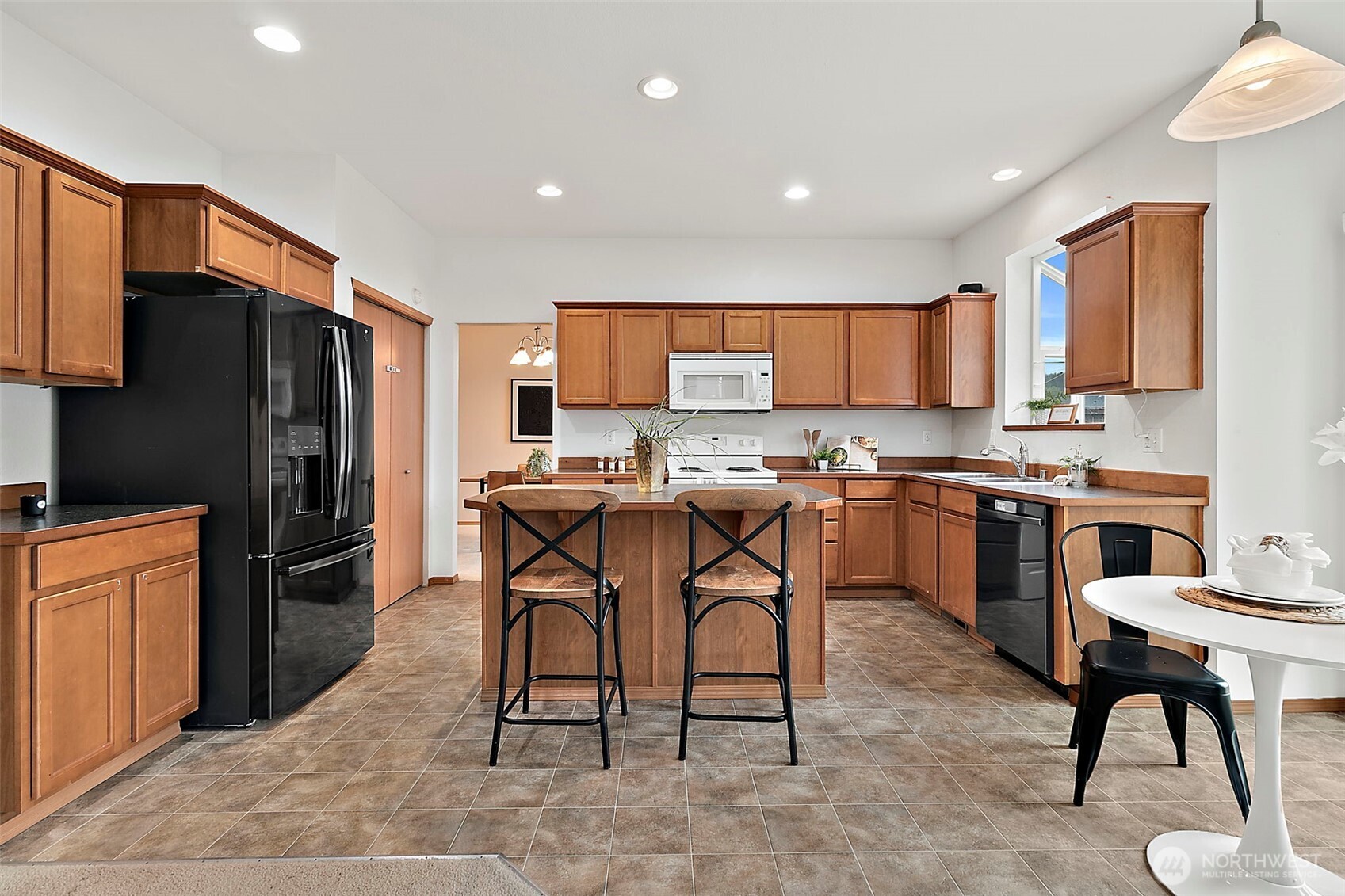 1208 Sigafoos Avenue Northwest Orting, WA 98360 - Photo 10 of 37