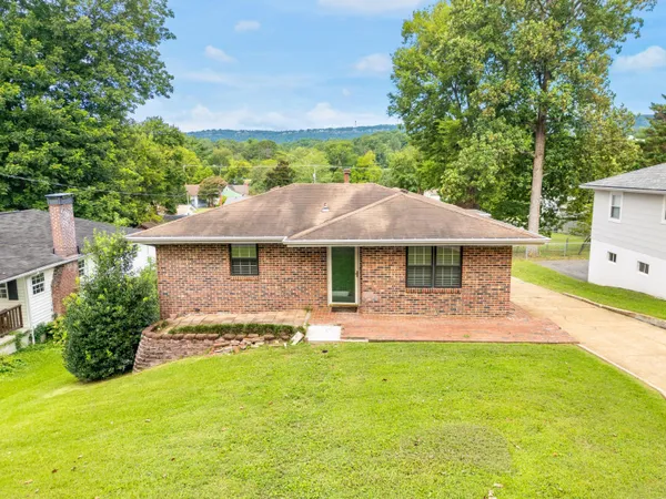 $2,300 | 3699 Tacoma Avenue, Chattanooga, TN 37415