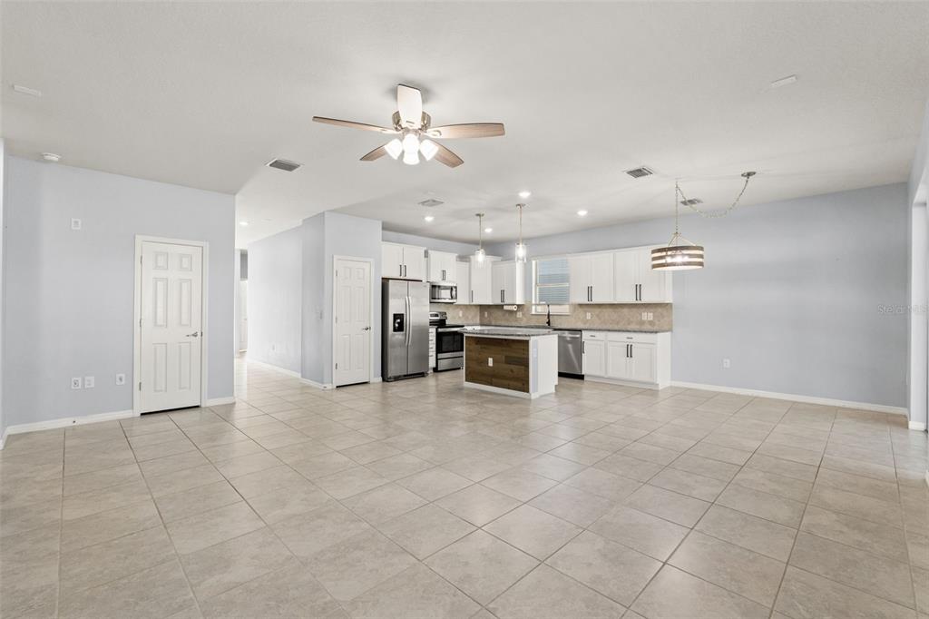 12653 Palapa Loop Spring Hill, FL 34610 - Photo 20 of 50 a view of kitchen and window