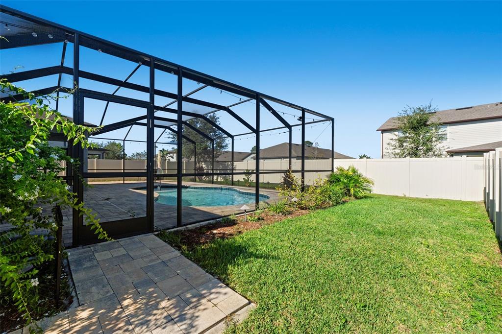 12653 Palapa Loop Spring Hill, FL 34610 - Photo 37 of 50 a view of a backyard