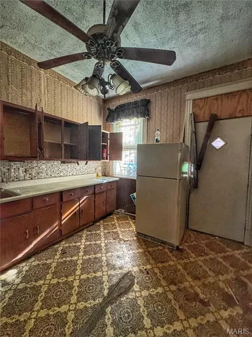 $28,000 | 720 North 24th Street, East St. Louis, IL 62205