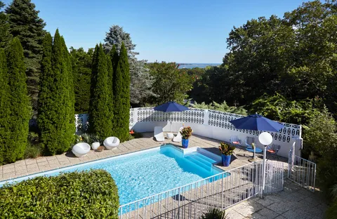 $5,995,000 | 31 Carver Street, Sag Harbor Village, NY 11963