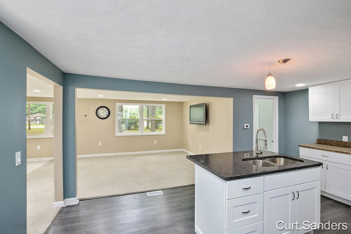 2673 MacArthur Road Muskegon, MI 49442 - Photo 12 of 19 IMG_2683