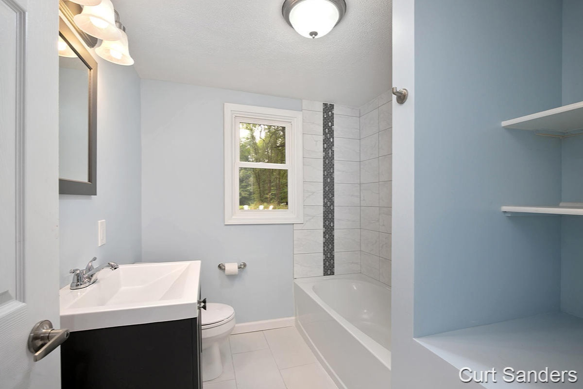2673 MacArthur Road Muskegon, MI 49442 - Photo 14 of 19 IMG_2687