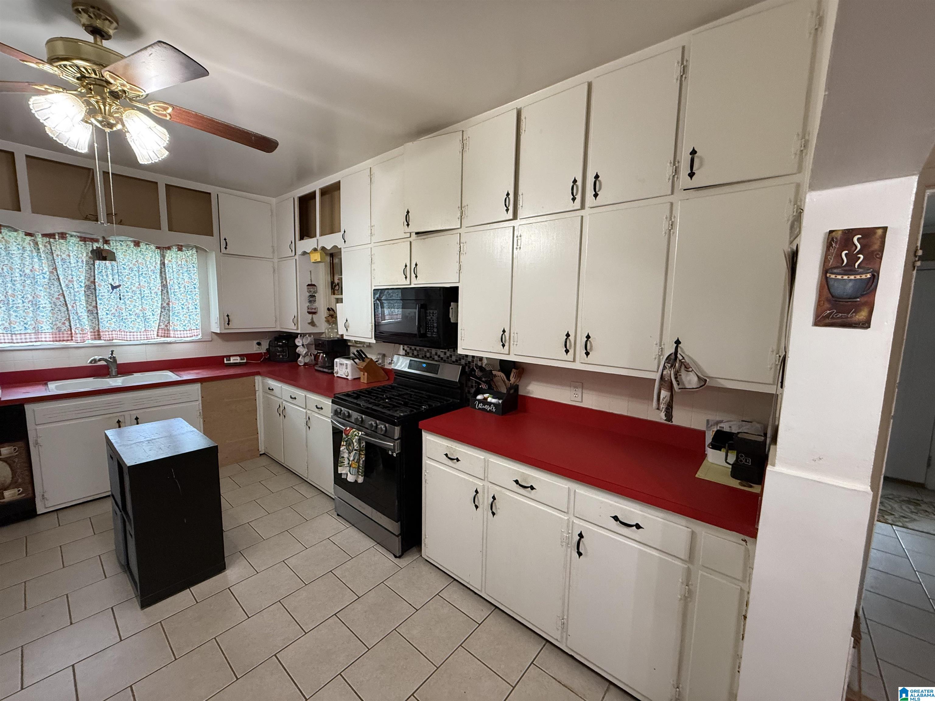 705 West 4th Street Sylacauga, AL 35150 - Photo 15 of 40