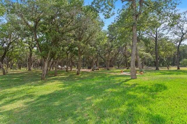 a view of a yard in front of house