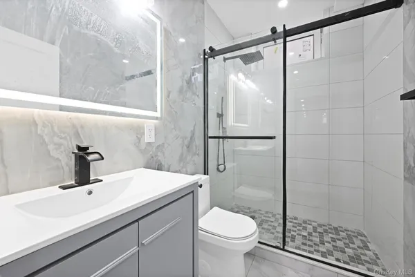 $2,790,000 | 32-35 164th Street | Murray Hill - Flushing