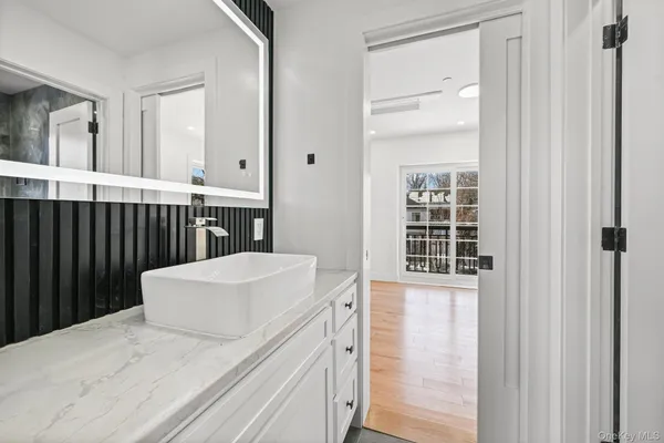 $2,790,000 | 32-35 164th Street | Murray Hill - Flushing