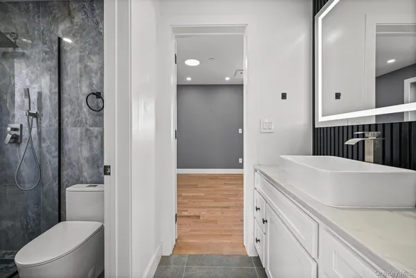 $2,790,000 | 32-35 164th Street | Murray Hill - Flushing