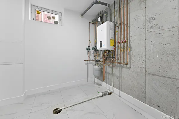 $2,790,000 | 32-35 164th Street | Murray Hill - Flushing