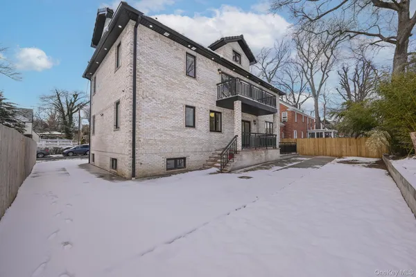 $2,790,000 | 32-35 164th Street | Murray Hill - Flushing