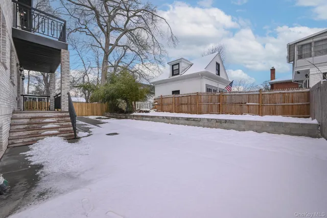 $2,890,000 | 32-35 164th Street | Murray Hill - Flushing