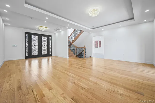 $2,790,000 | 32-35 164th Street | Murray Hill - Flushing
