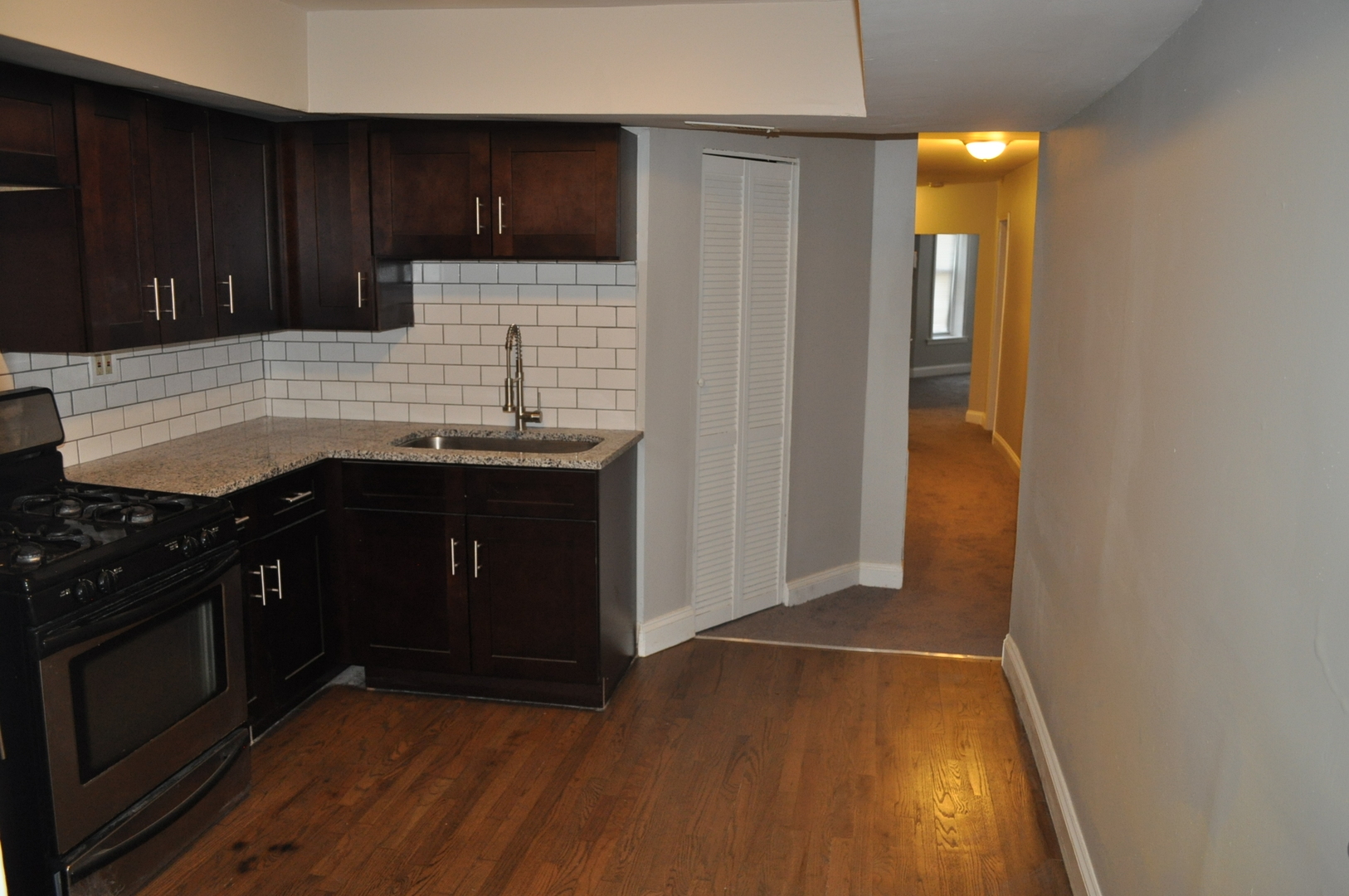 6607 South Marquette Road Chicago, IL 60637 - Photo 13 of 21