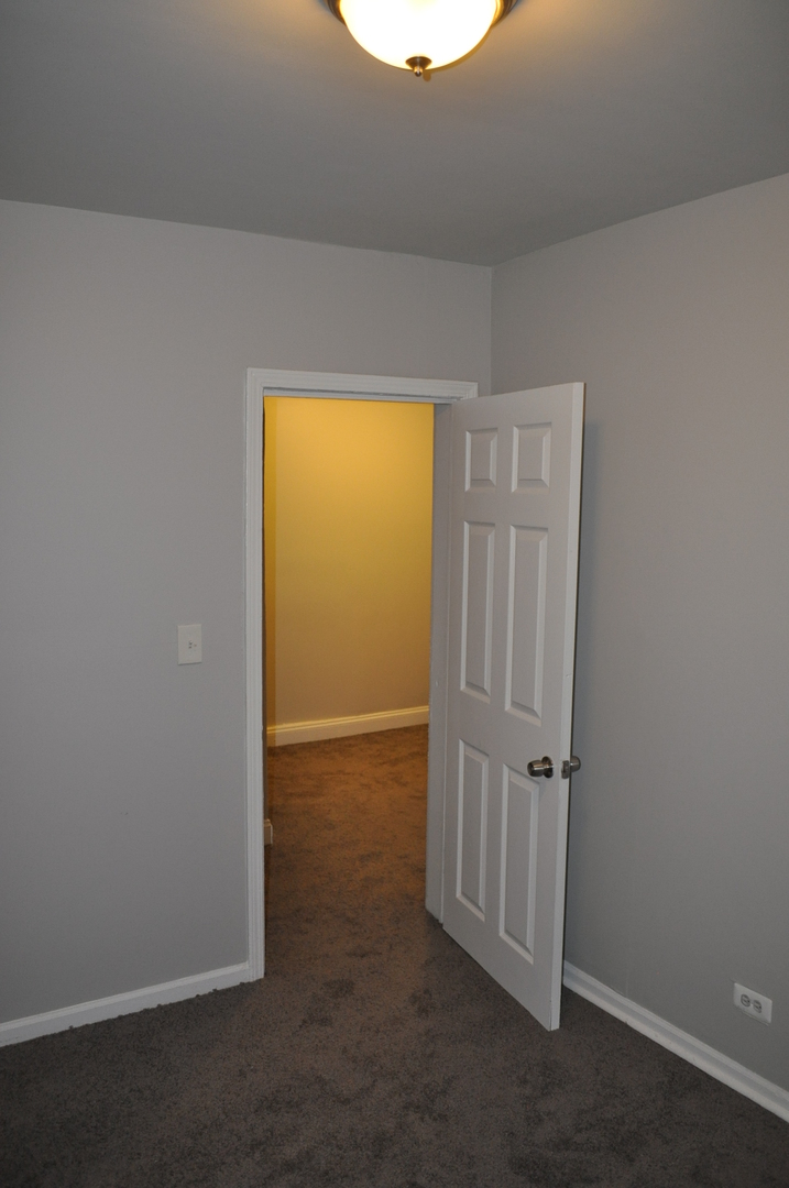6607 South Marquette Road Chicago, IL 60637 - Photo 7 of 21